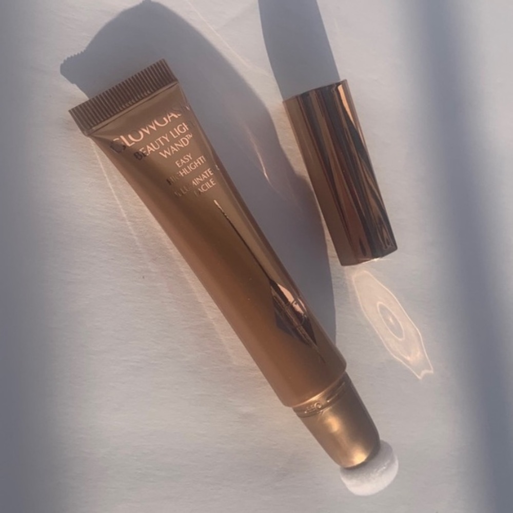 BRAND NEW! Charlotte Tilbury Goldgasm Beauty Light Wand!